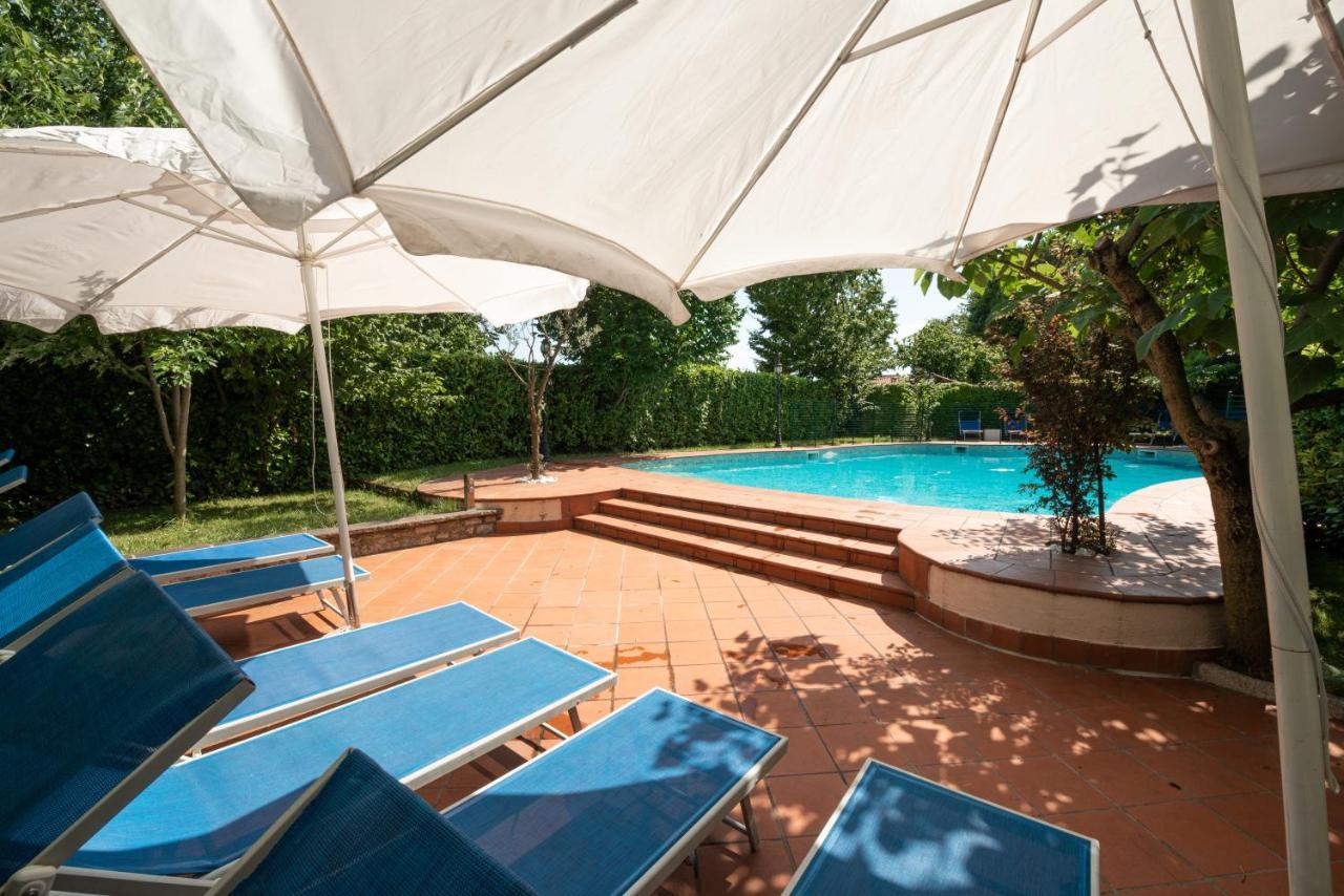 B&B Family First Capriate San Gervasio Exteriér fotografie