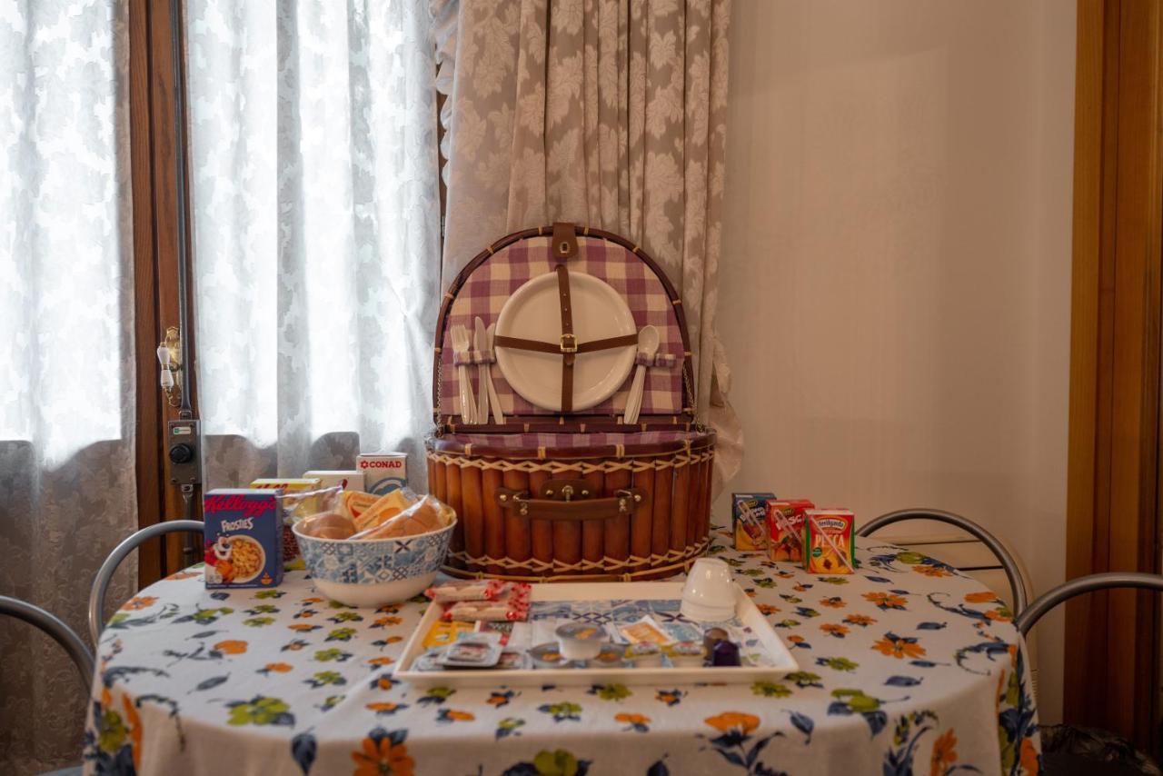 B&B Family First Capriate San Gervasio Exteriér fotografie